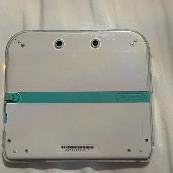 Nitendo 2ds like New - Picture 3 of 3